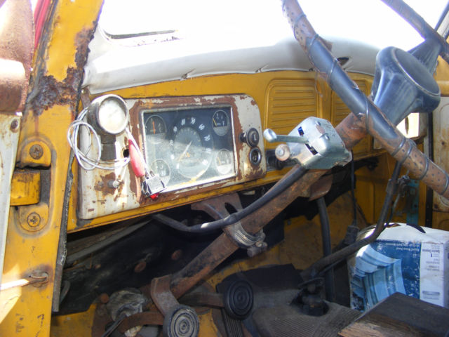 1955 Studebaker 2 ton standard - photo 3