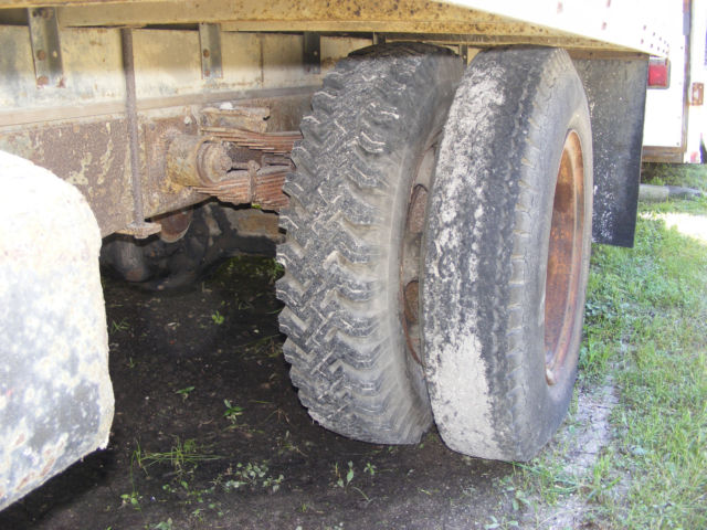 1955 Studebaker 2 ton standard - photo 9