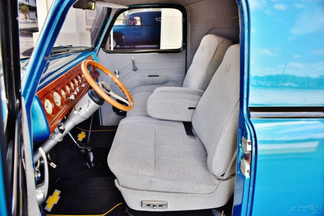 1950 Chevrolet Custom Panel Delivery 350V-8 A/C - photo 13