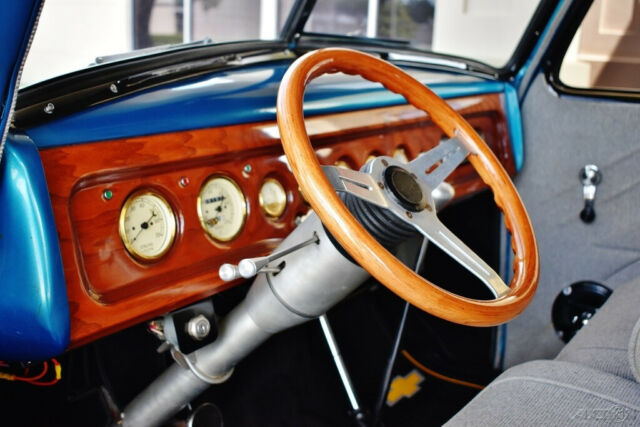 1950 Chevrolet Custom Panel Delivery 350V-8 A/C - photo 9