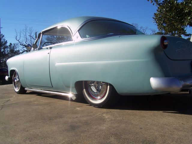 STUNNING 1953 FORD VICTORIA 2 DR. HARDTOP RESTOMOD 1953 Ford VICTORIA