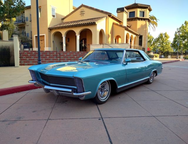 1965 Buick Riviera 2 door coupe - photo 2