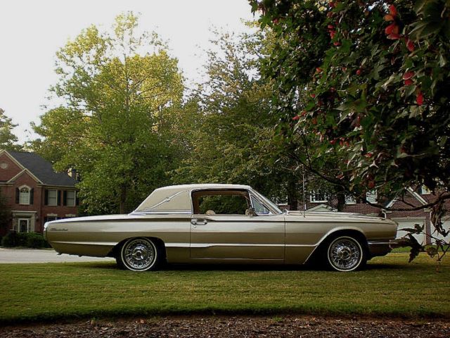 1966 Ford Thunderbird Ford Thunderbird Town Landau with Q-Code 428 V8 - photo 2
