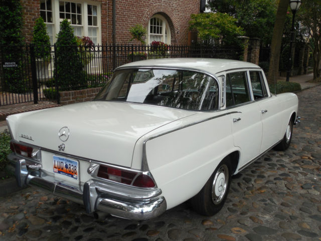 1966 Mercedes-Benz 200-Series - photo 6