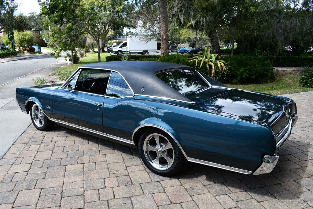 1967 Oldsmobile Cutlass One Family-Owned Bucket Seats documents. - photo 12