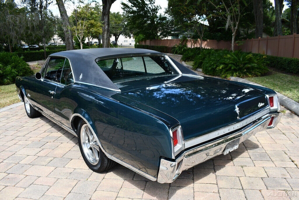 1967 Oldsmobile Cutlass One Family-Owned Bucket Seats documents. - photo 6