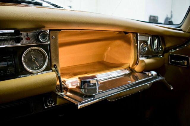 1969 Mercedes-Benz SL-Class 280 - photo 12