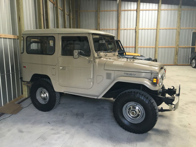 Stunning 1975 FJ40 Survivor - 37900 Miles - TLC Stage One 1975 Toyota Land Cruiser FJ40