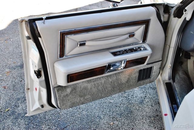 1979 Lincoln Town Car - photo 8