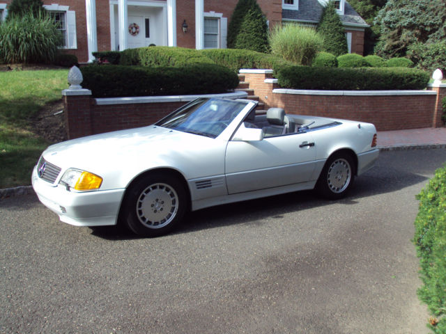 Stunning 1992 Mercedes 500 SL 1992 Mercedes-Benz SL-Class
