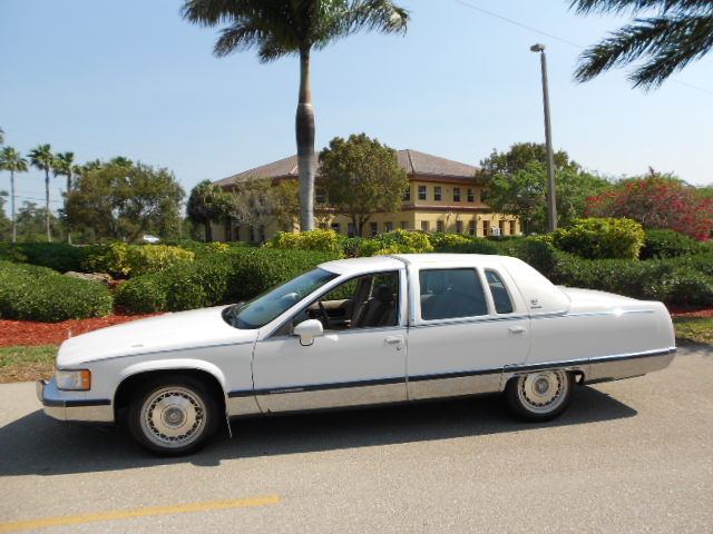 STUNNING 1993 CADILLAC FLEETWOOD BROUGHAM 62,778 MILES! GARAGED WITH RECORDS! 1993 Cadillac Fleetwood BROUGHAM