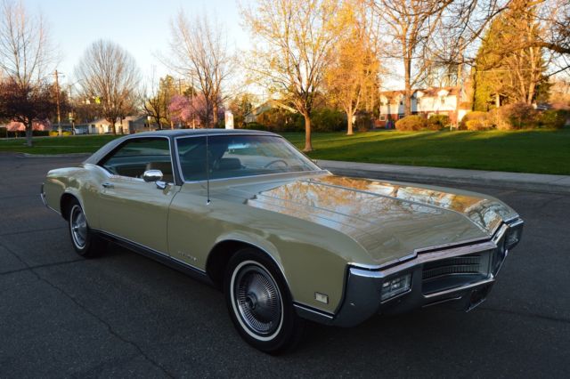 STUNNING 60K ACTUAL MILE TWO OWNER SURVIVOR 1969 BUICK RIVIERA 2 DR HARDTOP NICE 1969 Buick Riviera 2 DR HARDTOP