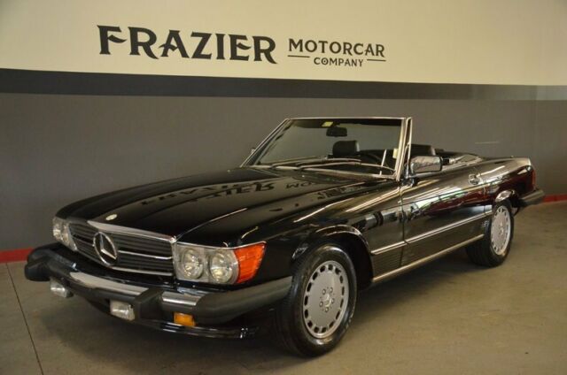 Stunning Black Black 560SL Southern States car with services 1987 Mercedes-Benz 560SL