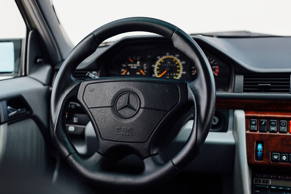 1992 Mercedes-Benz E-Class W124 500E - photo 13