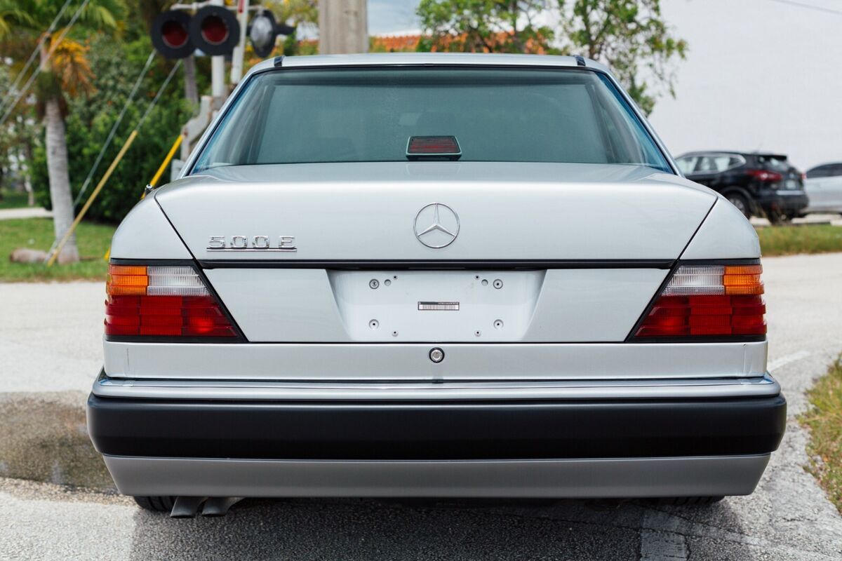 1992 Mercedes-Benz E-Class W124 500E - photo 3