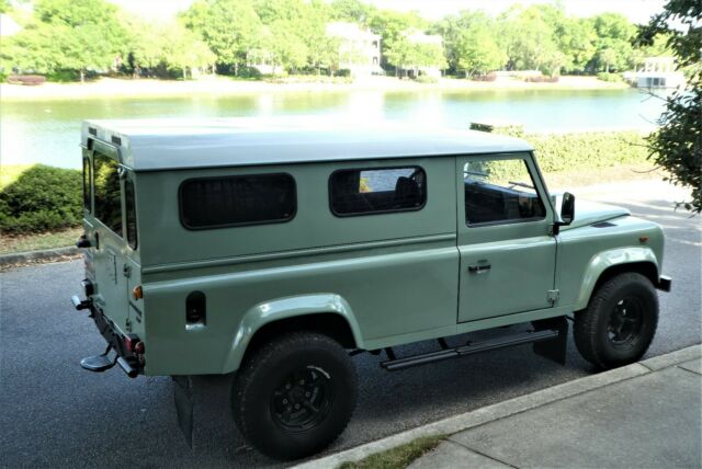 1989 Land Rover Defender TURBO DIESEL 110 - photo 2
