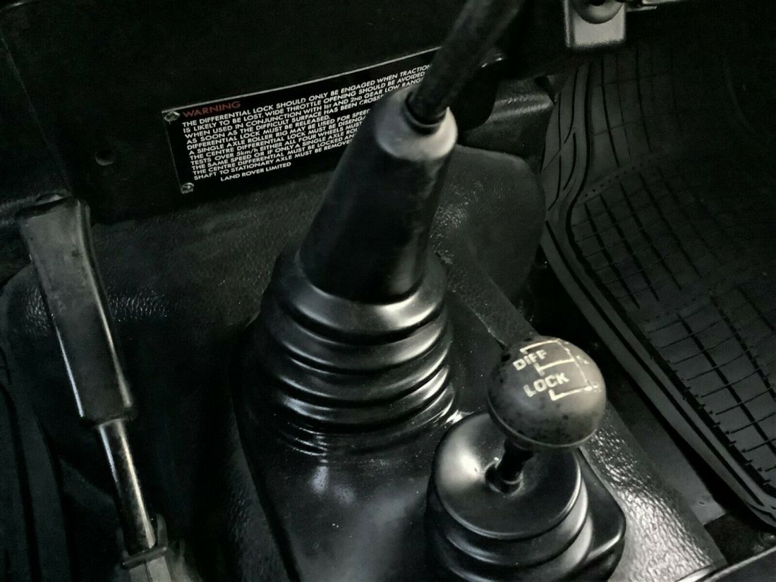 1987 Land Rover Defender TURBO DIESEL 90 5 SPEED - photo 11