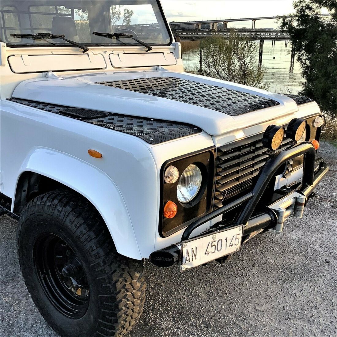 1987 Land Rover Defender TURBO DIESEL 90 5 SPEED - photo 6