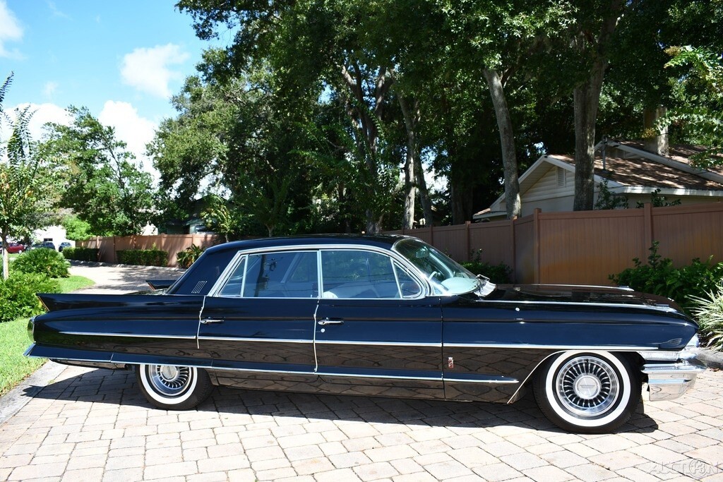 1962 Cadillac Fleetwood Amazing collector condition Laser Straight!! - photo 3