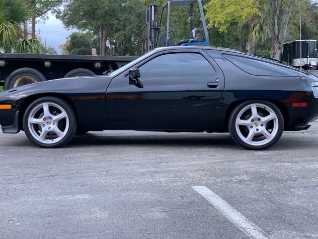 1984 Porsche 928 S - photo 11