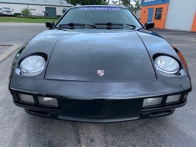 1984 Porsche 928 S - photo 6