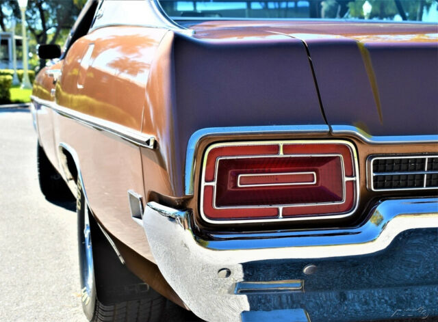 1970 Ford Galaxy XL Sportback edition, 351 Windsor, 1 Owner, Bucket Se - photo 9