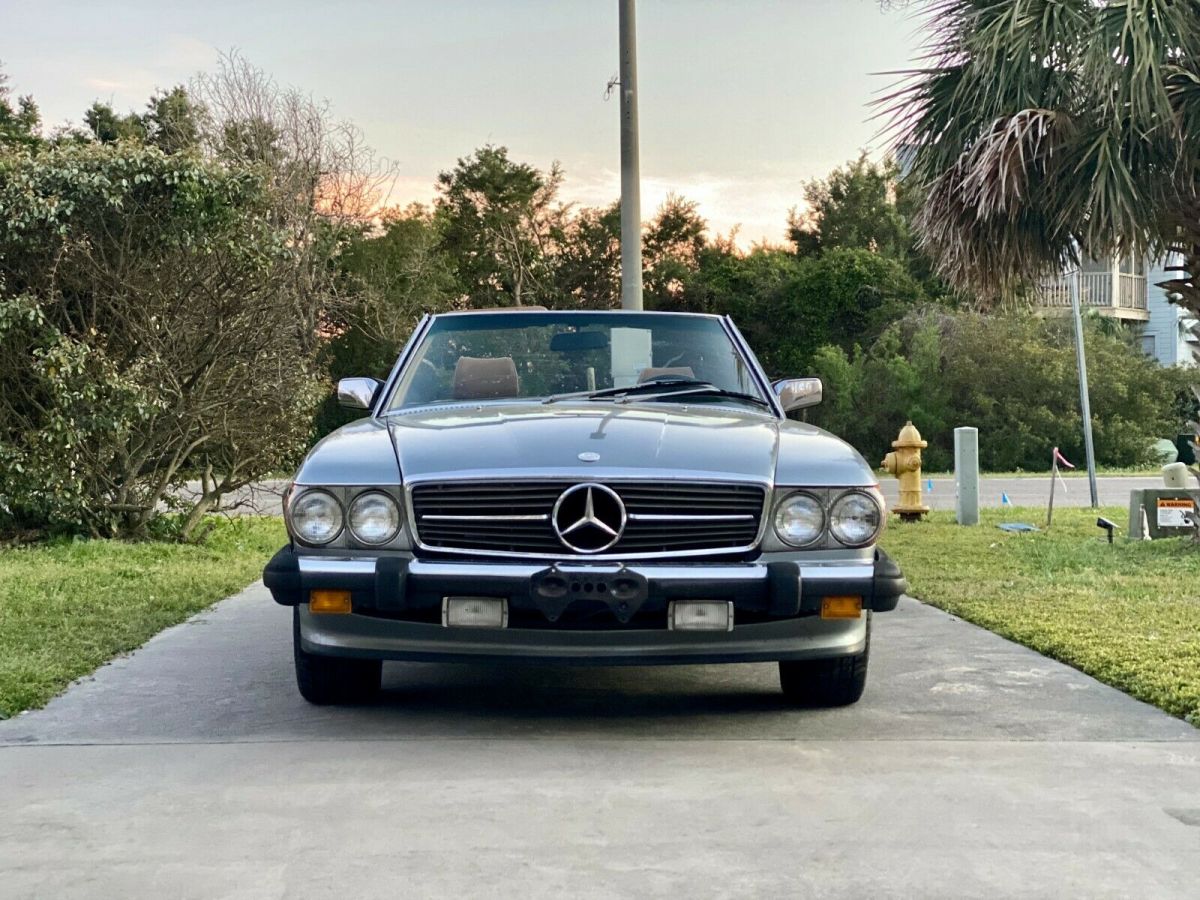 Stunning Mercedes 560SL | Gorgeous Rare Color Combination | Mechanically Sound 1987 Mercedes-Benz SL-Class SL
