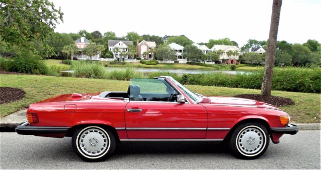 STUNNING MERCEDES 560SL IN SUPERB CONDITION 1987 Mercedes-Benz SL-Class