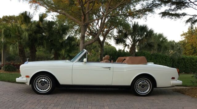 1989 Rolls-Royce Corniche CONVERTIBLE - photo 10