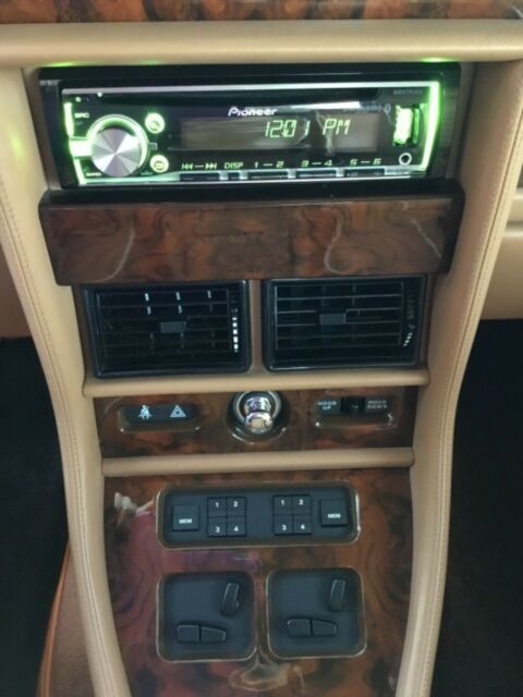 1989 Rolls-Royce Corniche CONVERTIBLE - photo 13