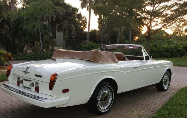 1989 Rolls-Royce Corniche CONVERTIBLE - photo 6