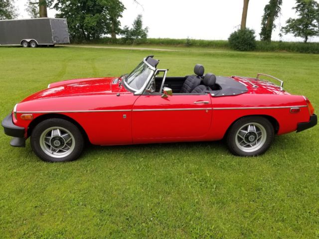 1977 MG MGB - photo 2