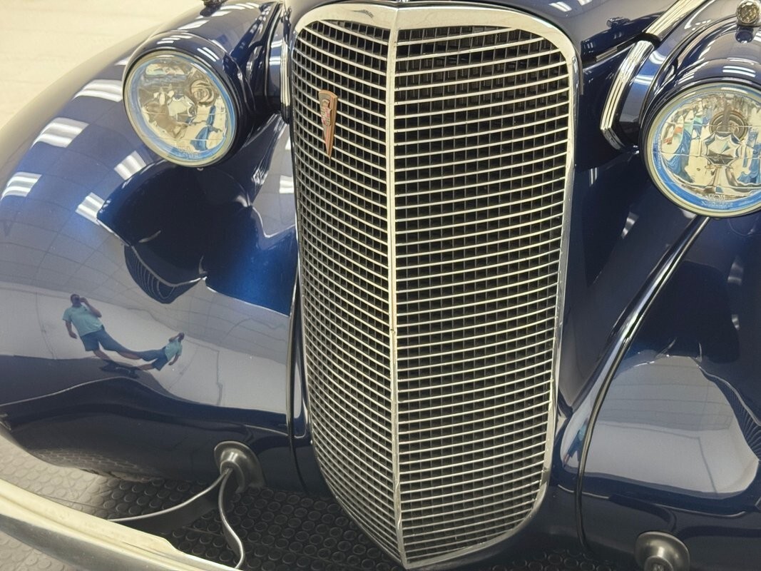 1937 Cadillac Series 60 Sport Coupe - photo 10