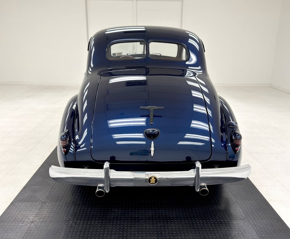 1937 Cadillac Series 60 Sport Coupe - photo 4