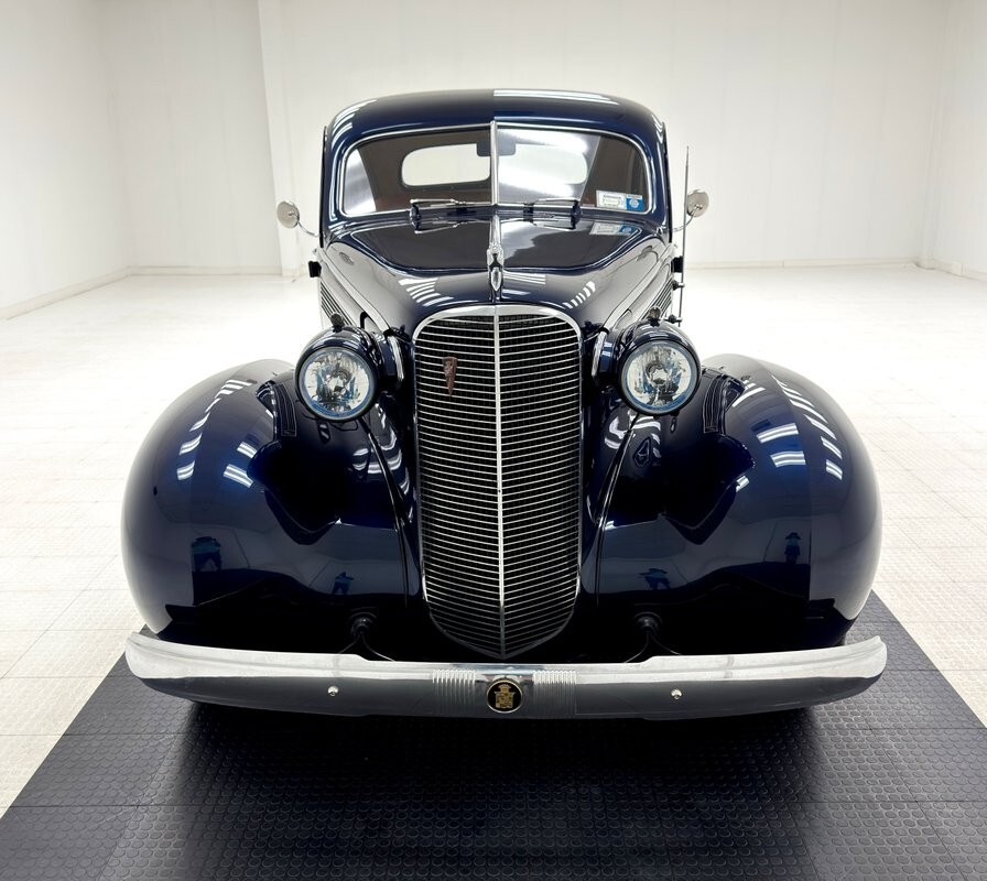 1937 Cadillac Series 60 Sport Coupe - photo 8
