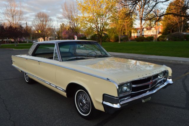 STUNNING RESTORED TWO OWNER RARE 1965 CHRYSLER 300 HARDTOP 383 V8 NICE !! 1965 Chrysler Saratoga 300 HARDTOP
