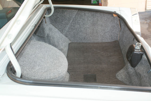 1987 Cadillac Brougham - photo 12