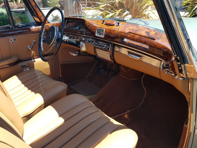 1960 Mercedes-Benz 200-Series 220SE - photo 11