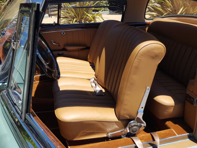 1960 Mercedes-Benz 200-Series 220SE - photo 12