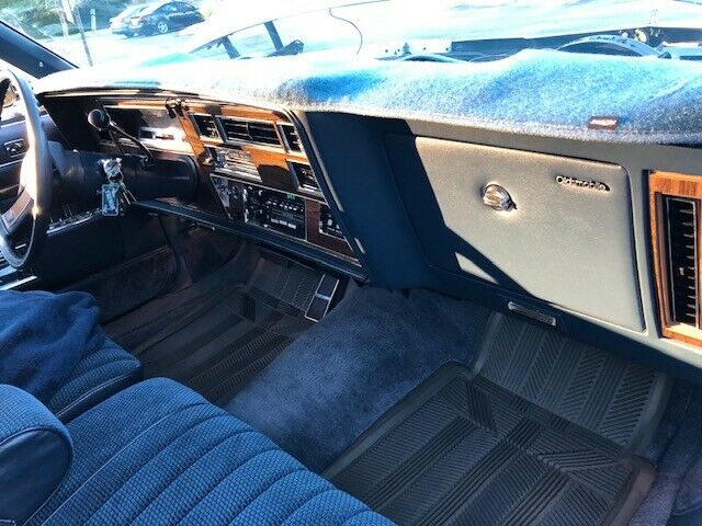 1989 Oldsmobile Custom Cruiser Luxury - photo 13