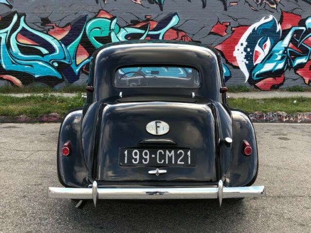 1956 Citroen 11CV Traction Avant - photo 3