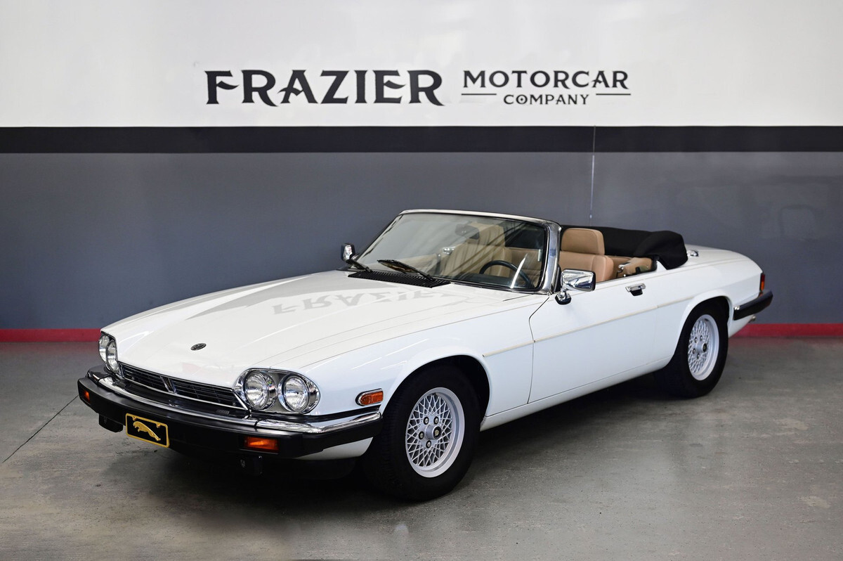 STUNNING WELL PRESERVED 35205 mile V12 White/Tan Convertible 1990 Jaguar XJS V12 CONVERTIBLE 35000 miles