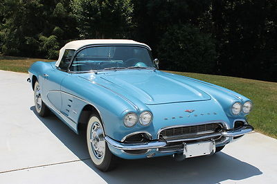 1961 Chevrolet Corvette Convertible - photo 2