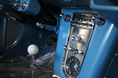 1961 Chevrolet Corvette Convertible - photo 8