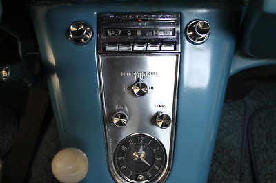 1961 Chevrolet Corvette Convertible - photo 9