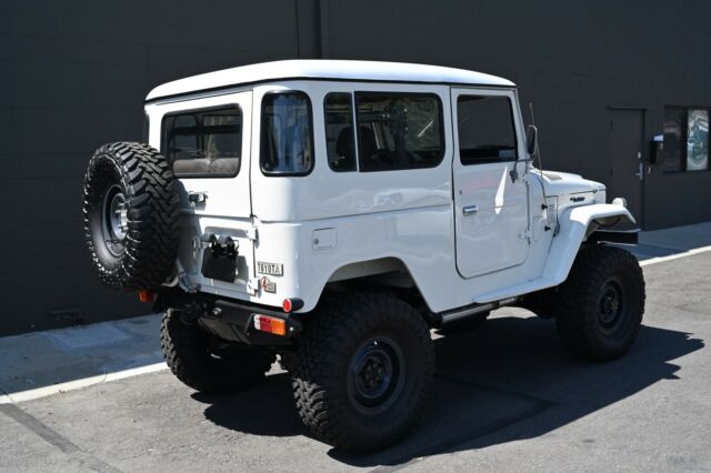 1977 Toyota Land Cruiser FJ40 - photo 10