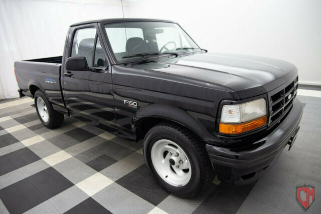 1993 Ford F-150 Styleside Lightning 117" WB - photo 3