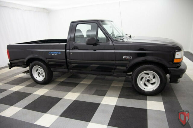 1993 Ford F-150 Styleside Lightning 117" WB - photo 7