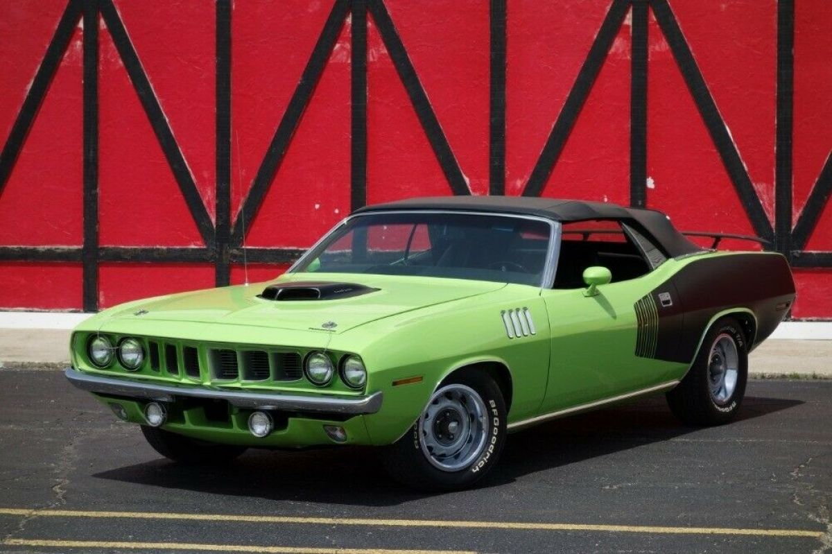 Sub Lime Green Plymouth Barracuda / Cuda with 50 Miles available now! 1971 Plymouth Barracuda / Cuda -426 HEMI- 4 SPEED MANUAL - PISTOL GRIP SHIFTER