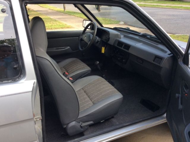 1993 Subaru Justy - photo 2
